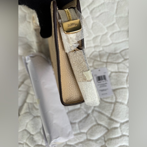 Coach Slim Crossbody Bag In Signature Leather - Picture 4 of 16